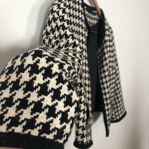 Houndstooth Cropped Blazer